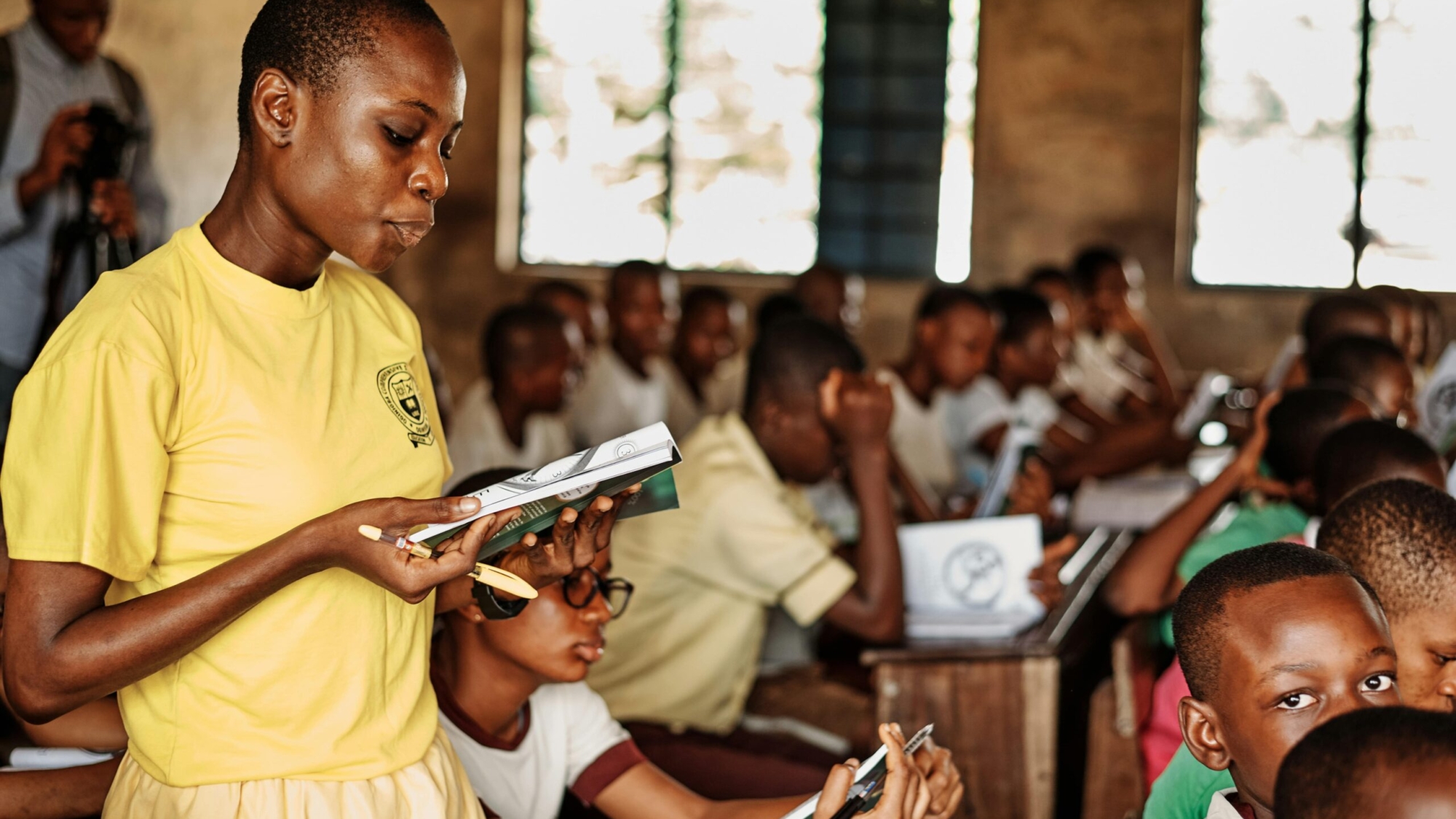 emmanuel-ikwuegbu-VC6MGt9ZoBA-unsplash-min